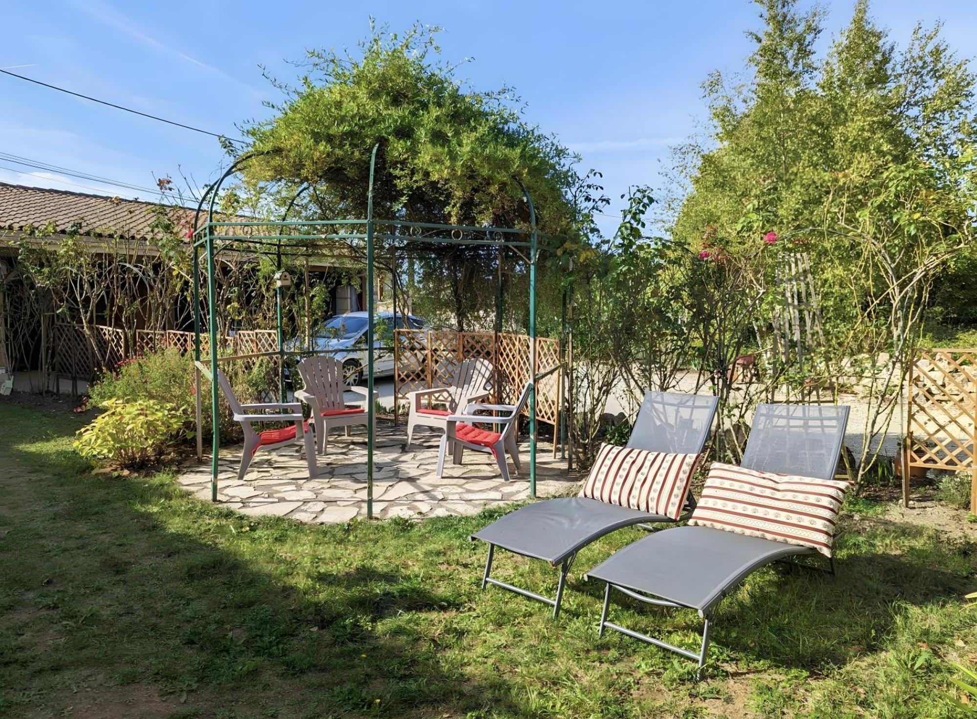 Le Clos Pierreslogis Theil-Rabier Exterior photo