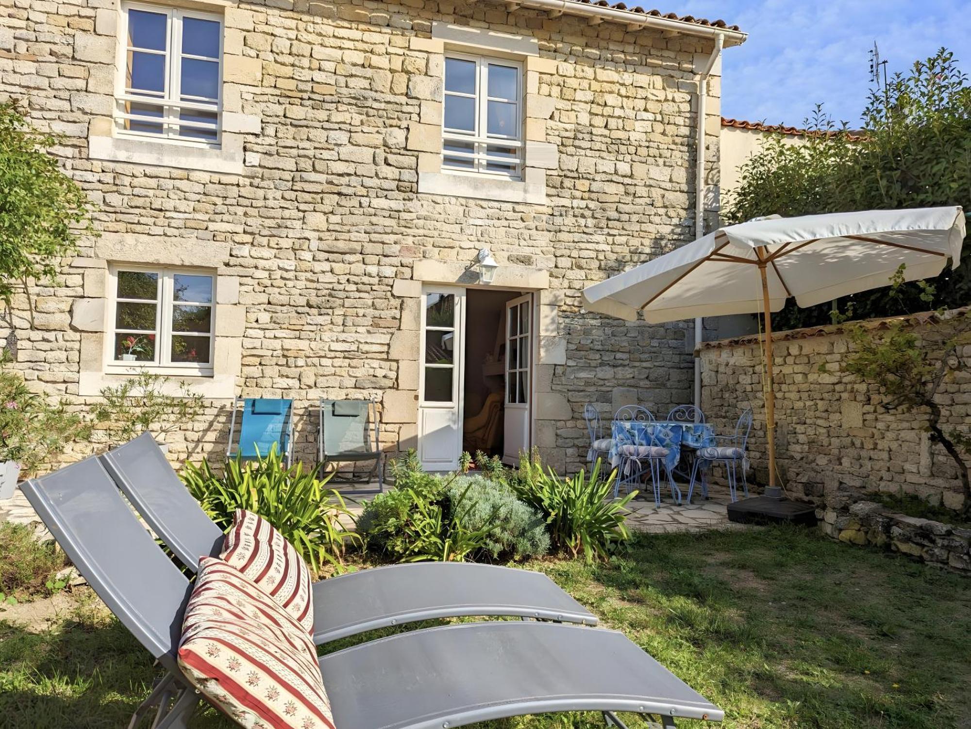 Le Clos Pierreslogis Theil-Rabier Exterior photo